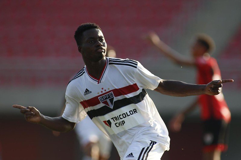 Atacante Ganês, Faisal marca em sua estreia pelo sub-20