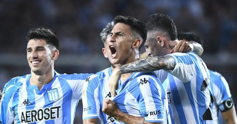 Mati Rojas solo sabe hacer golazos para Racing. Foto: Infobae.