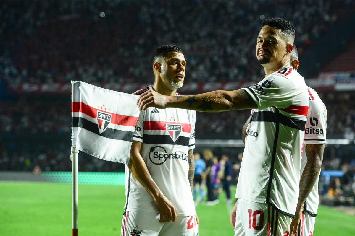 Calleri e Luciano no São Paulo: tão parecidos, tão diferentes