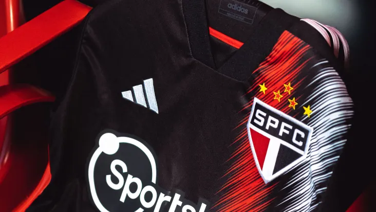 São Paulo lança novo terceiro uniforme para a temporada 2023/24;