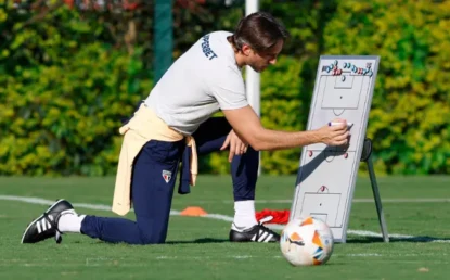 Zubeldía comanda primeiro treino no São Paulo e inicia preparação para pegar o Barcelona-EQU