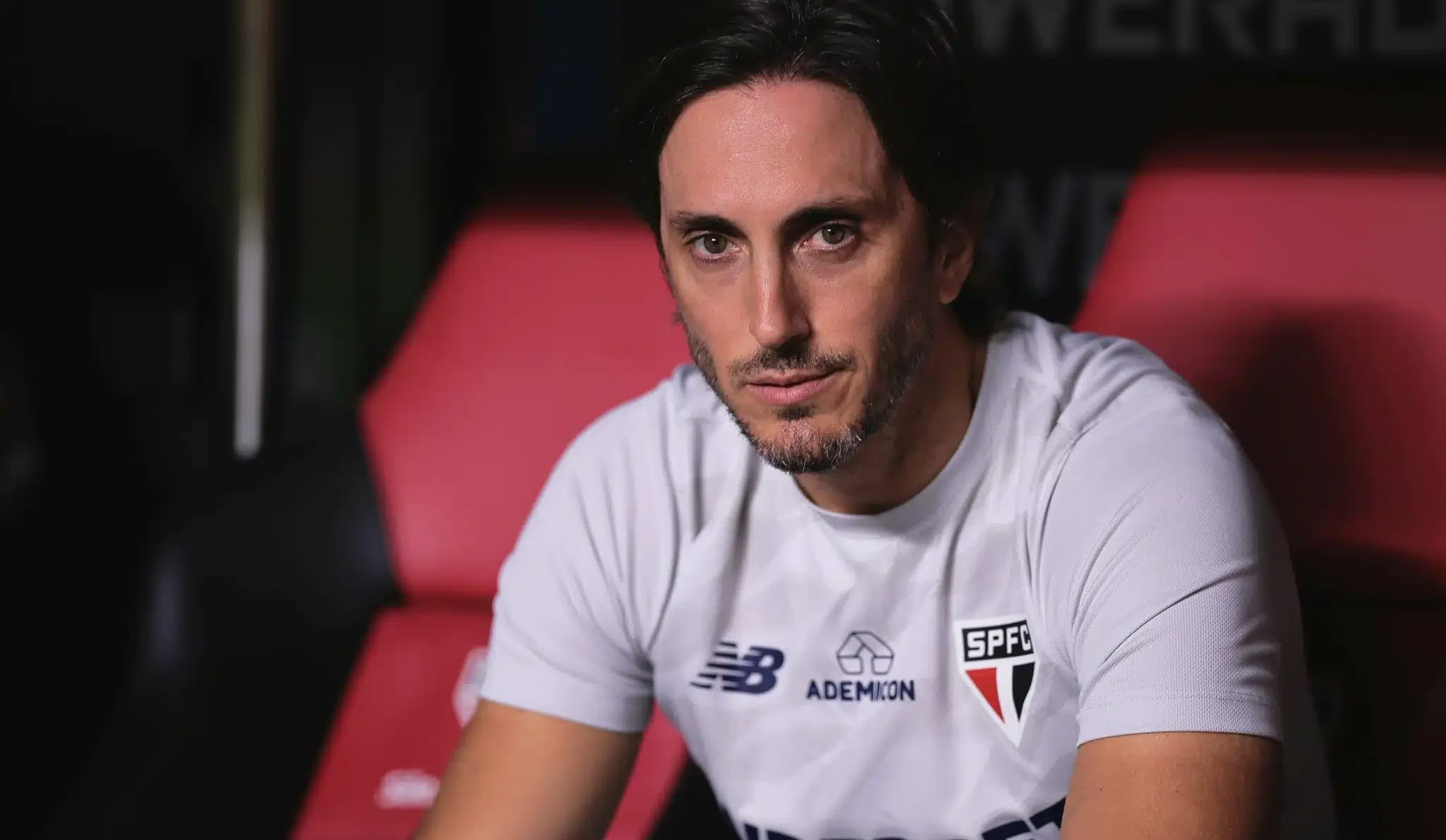 Zubeldía mudou planejamento do São Paulo após adiamento do Brasileirão (IconSport)