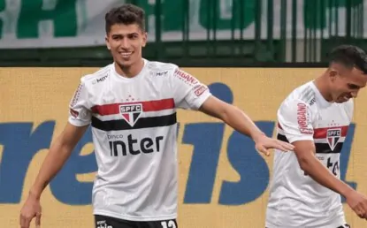São Paulo rescinde o contrato de Vitor Bueno
