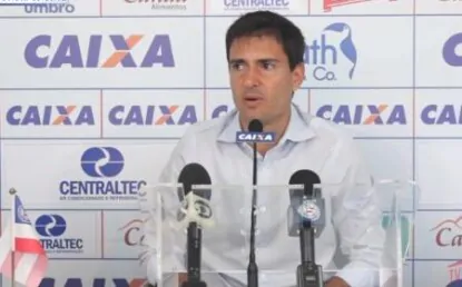 Julio Casares retoma negociação com diretor de futebol do Bahia