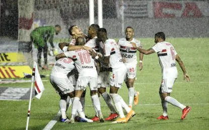 São Paulo atropela Atlético-MG no Morumbi e devolve placar de 3 a 0