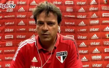 Diniz admite que eliminação na Copa do Brasil abalou o elenco psicologicamente