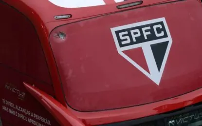 Ônibus do São Paulo sofre emboscada na chegada do time ao Morumbi; veja o vídeo