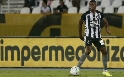 São Paulo faz proposta pelo zagueiro Kanu mas Botafogo pede mais