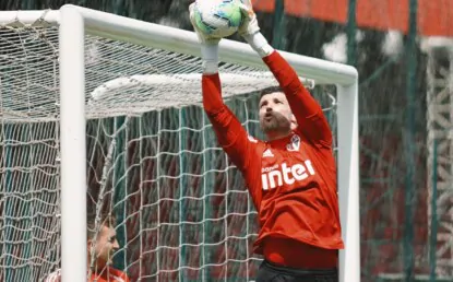 Tiago Volpi nega que tenha pedido para sair do São Paulo