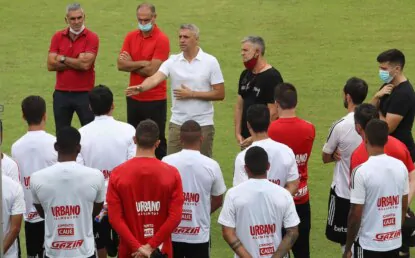 De olho no Paulistão, Hernán Crespo inicia trabalho no Tricolor nesta sexta-feira