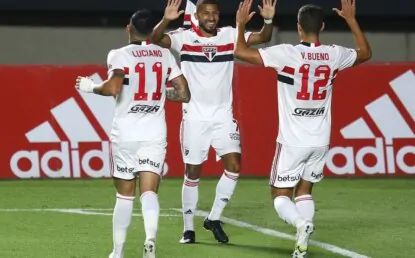 Em jogo tranquilo, São Paulo vence o Santo André no Morumbi