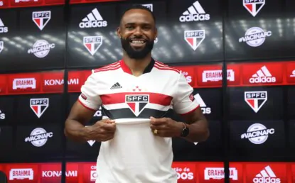 William é apresentado: “Chego ao São Paulo com vontade de vencer”