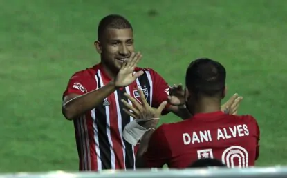 FPF revisou dois lances do São Paulo e considerou falha do VAR pênalti marcado a favor