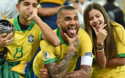 São Paulo não pretende vetar participação de Daniel Alves nas Olimpíadas: o jogador será desfalque em nove jogos