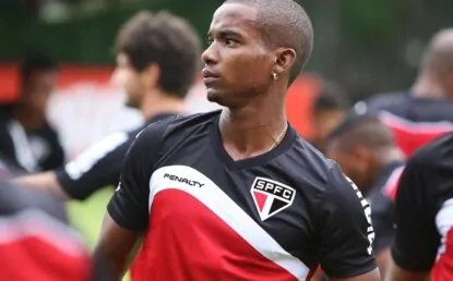 Em rede social, Thiago Mendes revela o desejo de voltar ao São Paulo