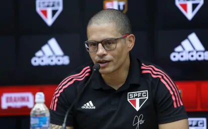 Com 100% de aproveitamento, Alex não deixa jovens do Sub-20 do São Paulo se acomodarem