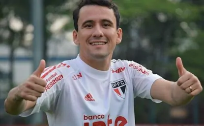 São Paulo não quer saída de Pablo antes de contratar novo centroavante