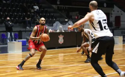 Com estreia de Caboclo, São Paulo derrota Corinthians fora de casa