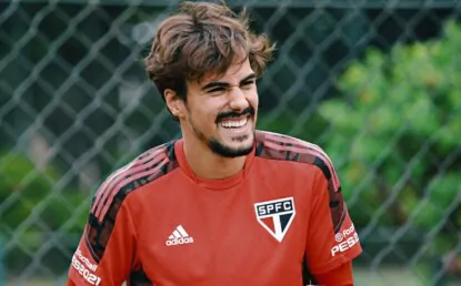 De acordo com jornal inglês, West Ham estaria interessado na contratação de Igor Gomes do São Paulo