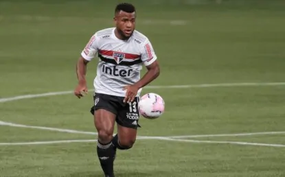 Vai sair? Porto tem interesse na contratação do volante Luan do São Paulo