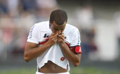 Lucas Moura reafirma desejo de retornar ao São Paulo: “Quero novamente sentir o que é jogar no Morumbi”