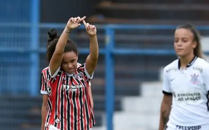 Em 1º jogo da final do Brasileirão Feminino Sub-18, São Paulo aplica 3 a 0 no Corinthians