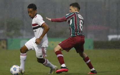 Em casa, São Paulo perde para o Fluminense pelo Brasileiro Sub-20, mas garante classificação