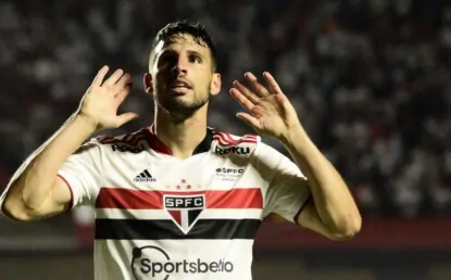 Satisfeito com seu futebol, Calleri lamenta desempenho do São Paulo: “Fico chateado”