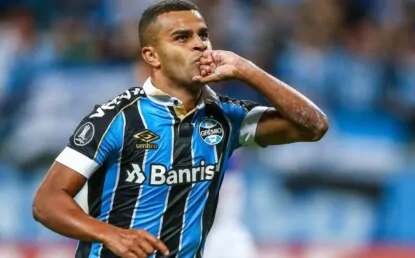 Grêmio tenta a contratação de Orejuela, do São Paulo, e pode incluir Alisson em troca