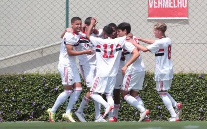 São Paulo vence o Santos e se classifica para a semifinal do Paulista Sub-17