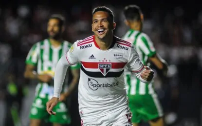 Luciano volta, marca 2 e acaba com chances de rebaixamento do Tricolor no Brasileirão