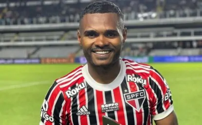 “Mostramos a cara do que é o São Paulo”, diz Nikão, eleito craque da partida diante do Santos