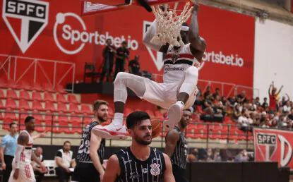 São Paulo domina do inicio ao fim e vence o Corinthians pelo NBB