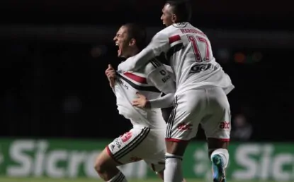 Cotia salva! São Paulo vence São Bernardo e vai as semifinais do Paulistão