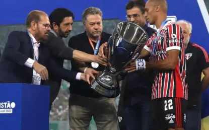 Presidente do São Paulo desabafa sobre final em rede social: “Chateado com o resultado”