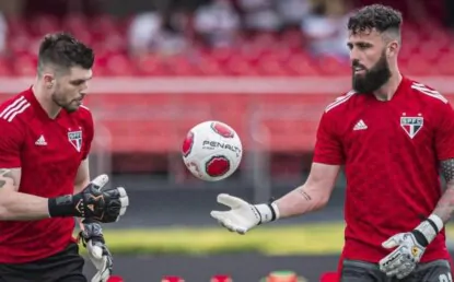 “Contrataram cinco ruins”; Neto sugere goleiro do Sport ao São Paulo durante programa