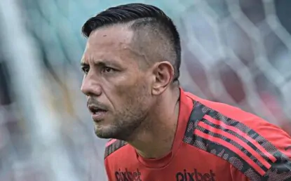 A caminho do Morumbi? Diego Alves recebe ligação de Rogério Ceni