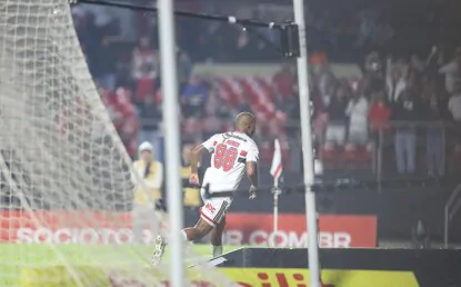 São Paulo vence o Palmeiras e abre vantagem nas oitavas da Copa do Brasil