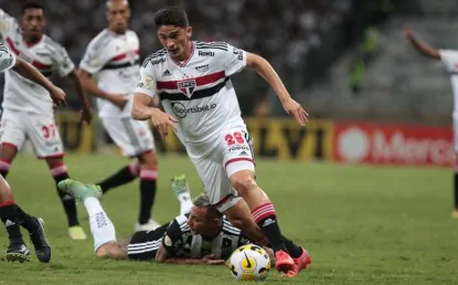Com o time repleto de desfalques, São Paulo empata com o Atlético-MG pelo Brasileirão