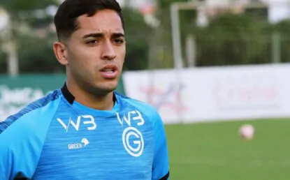 Especulado no São Paulo, Léo Sena ficará livre no mercado; atleta é torcedor do Tricolor