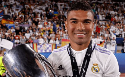 Após o retorno de Lucas, Casares já abre portas até para Casemiro: ‘Quando quiser…’