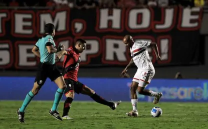 Em primeiro jogo da semifinal da Sul-Americana, São Paulo é derrotado pelo Atlético-GO