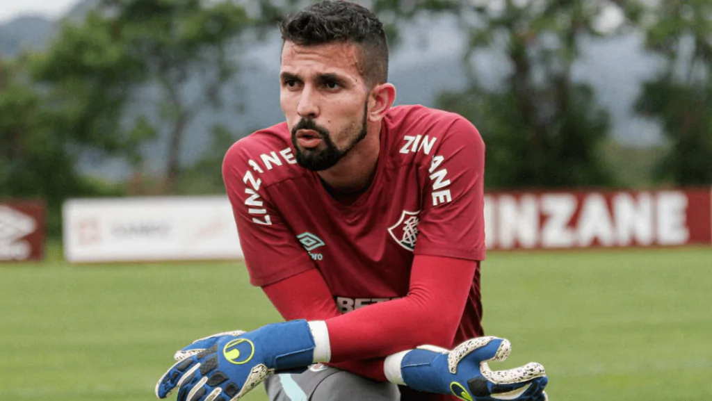 Marcos Felipe goleiro