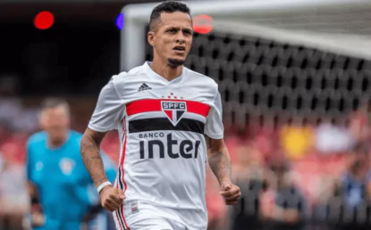 “Parece que são amadores”; Ídolo do São Paulo detona diretoria e lista quem fica no time