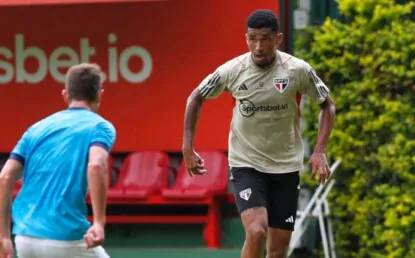 Clubes evitam divulgar placar, mas São Paulo vence Coritiba em jogo-treino