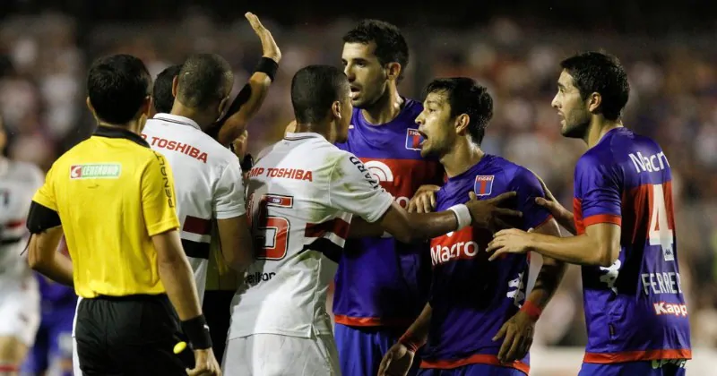 São Paulo e Tigre decidiram a Copa Sul-Americana de 2012