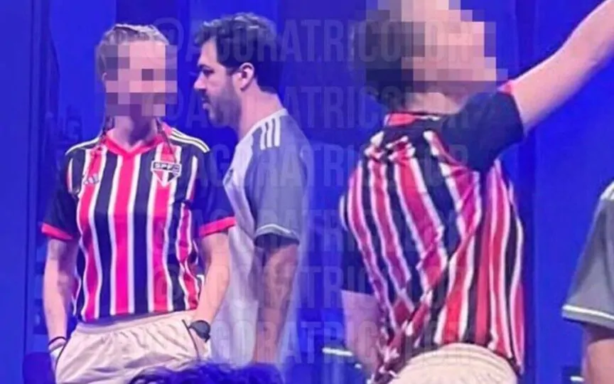 Vaza imagem de nova camisa do São Paulo — Foto: Reprodução