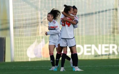 São Paulo vence o Grêmio e avança às quartas de final do Brasileiro Feminino