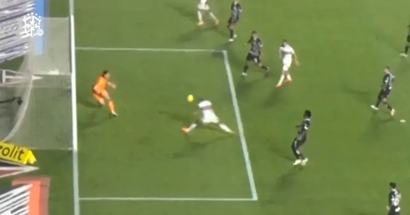 “Não tocou na mão”, CBF divulga áudio do VAR no gol do Lucas contra o Corinthians