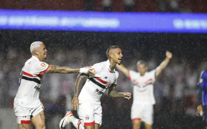 No MorumBis, São Paulo vence o Santo André na estreia do Paulista